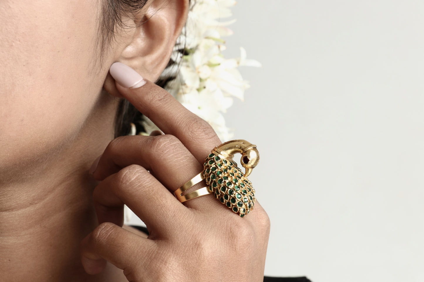 Lasya Finger Ring
