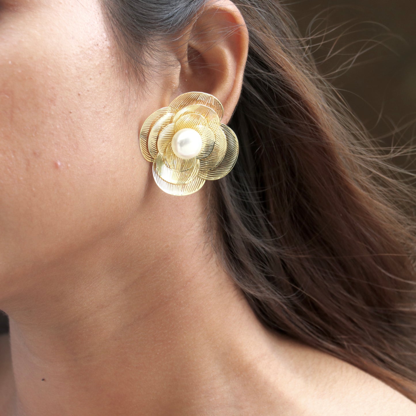 Latest Stylish Designer Golden Flower Earrings for Girls And Women