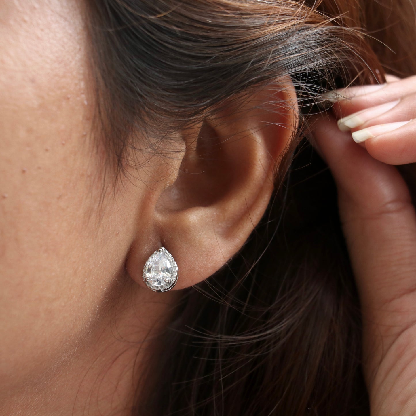 Pear Shaped Studs Earrings - Gold / Silver