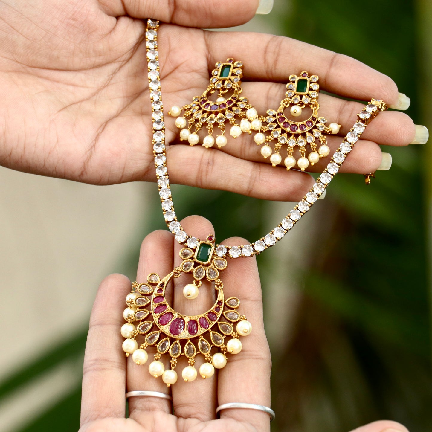 Chandana Chaand Pendant Necklace With Earrings