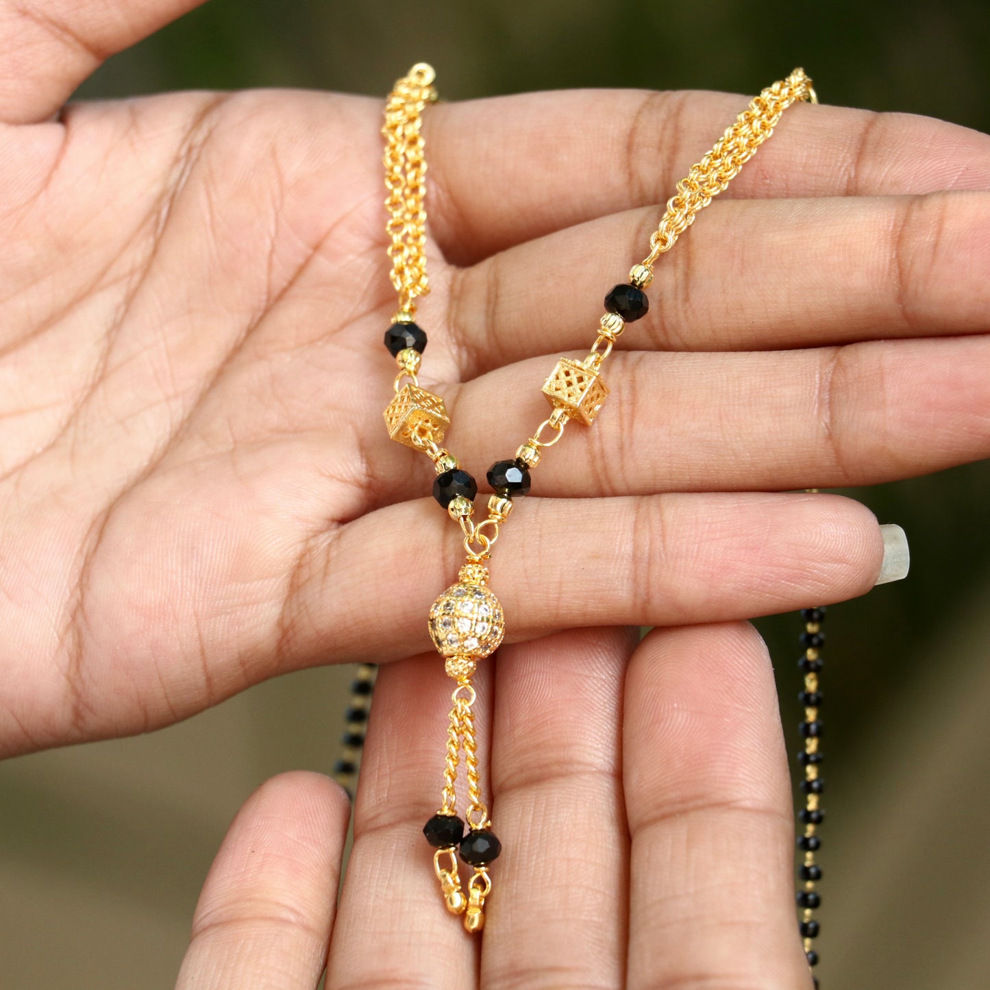 Suvarna Bandhan Gold Design Mangalsutra