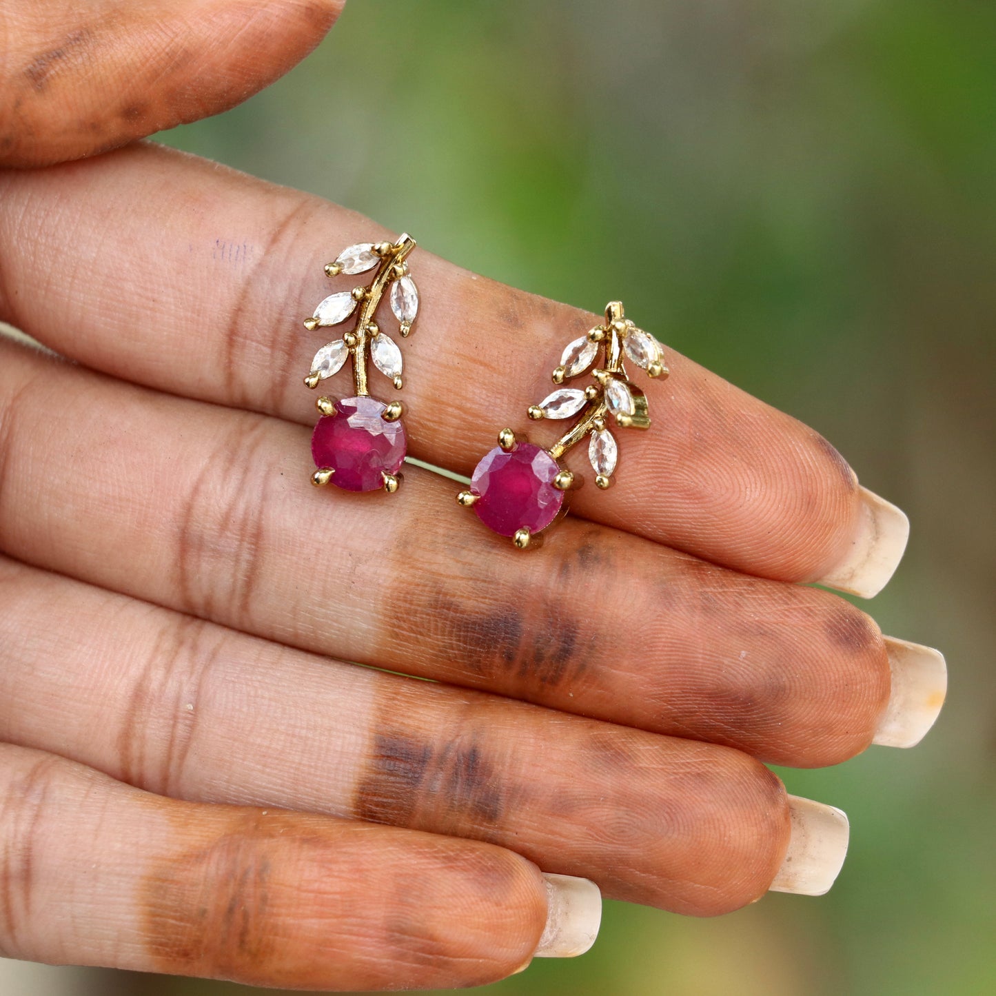 Dewdrops vines AD studs