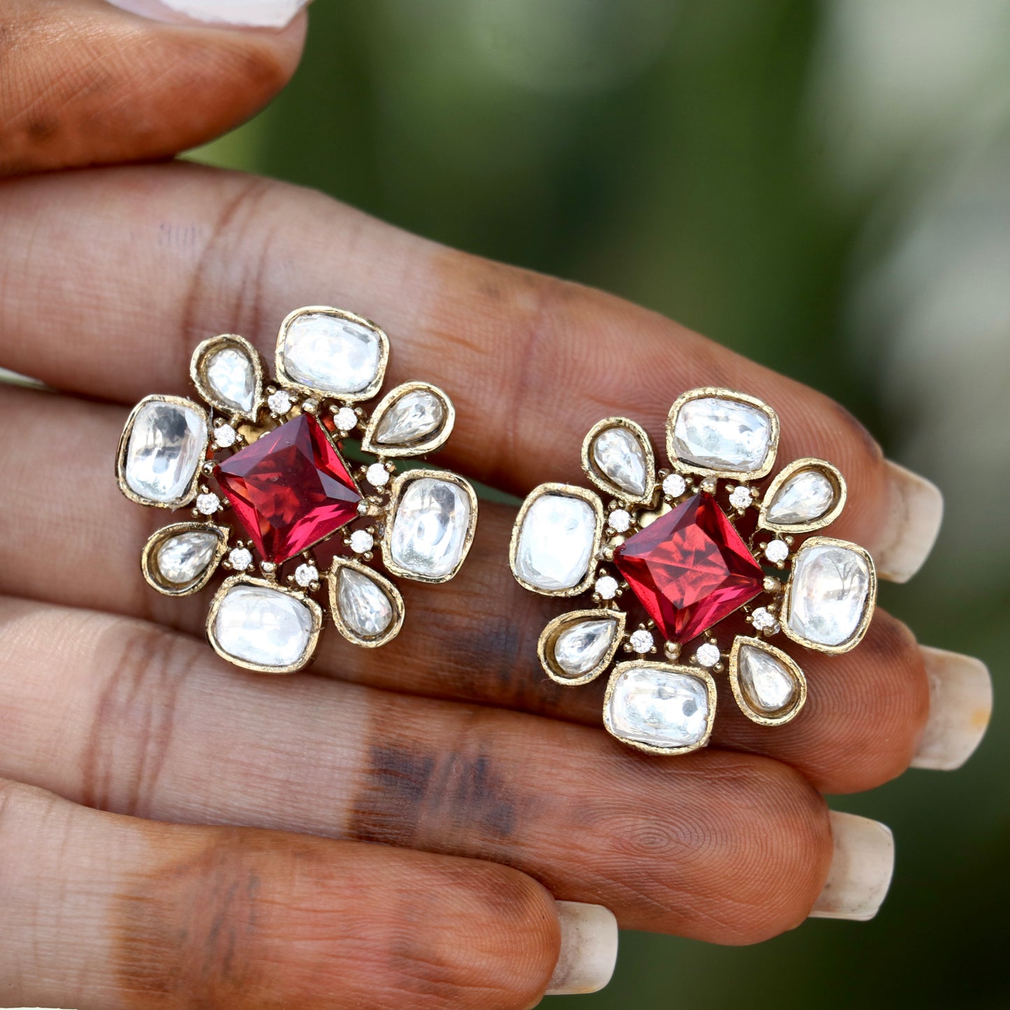 Maanga Ratnam Studs