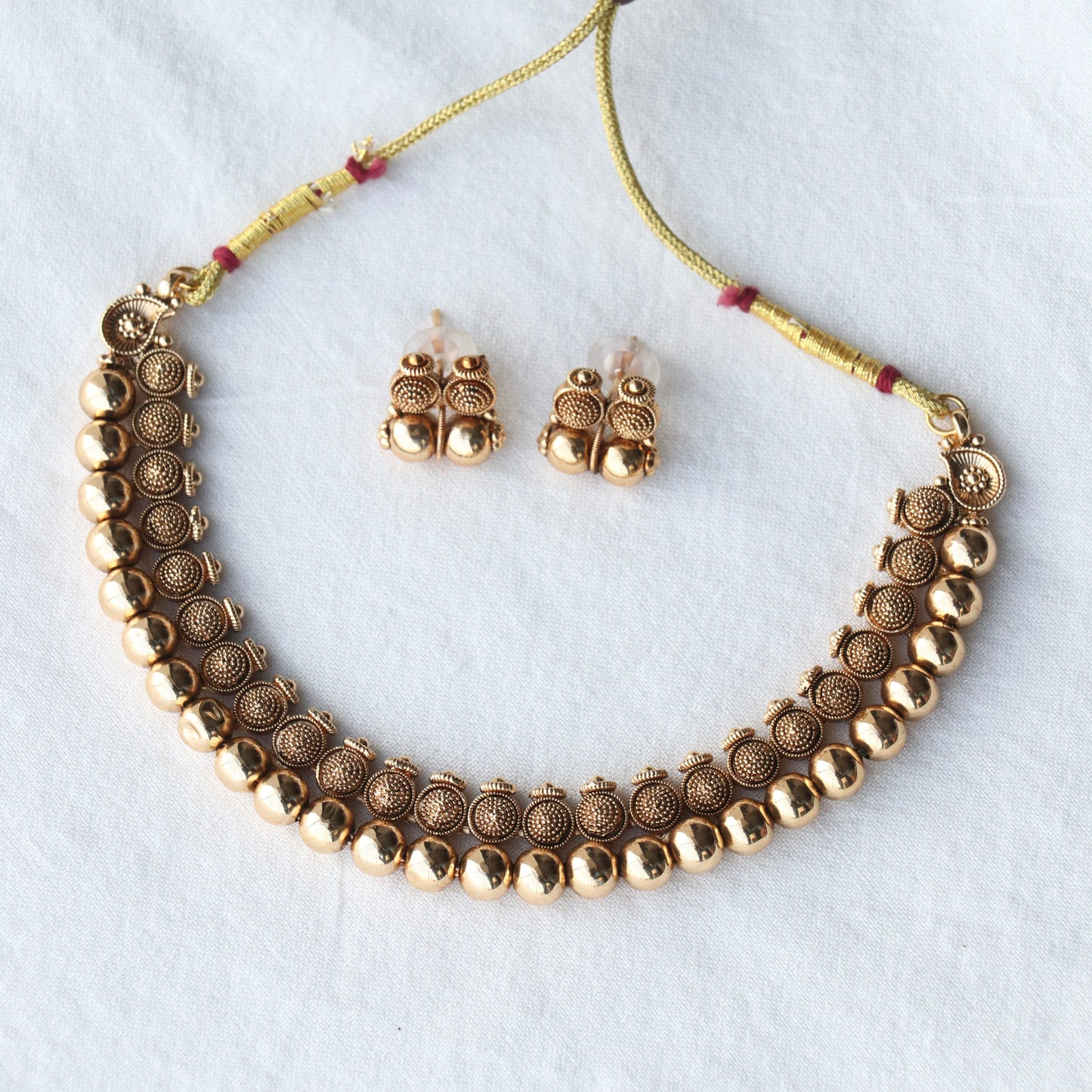 Antique Gold Finish Necklace Set