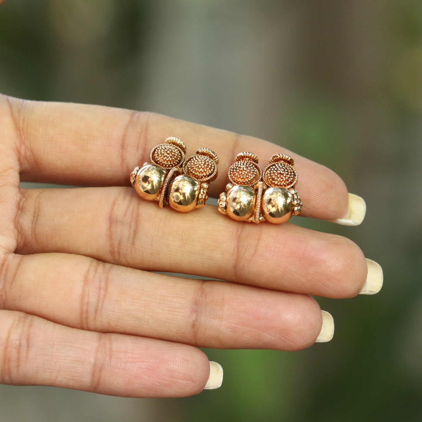 Antique Gold Finish Necklace Set
