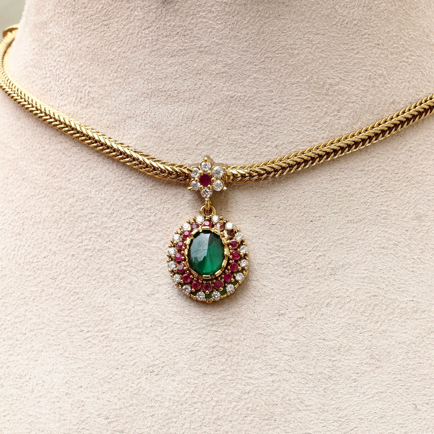 Antique Attigai