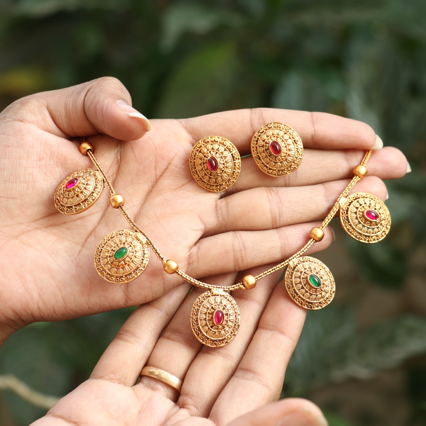 Antique Floral Pendants Chain Necklace