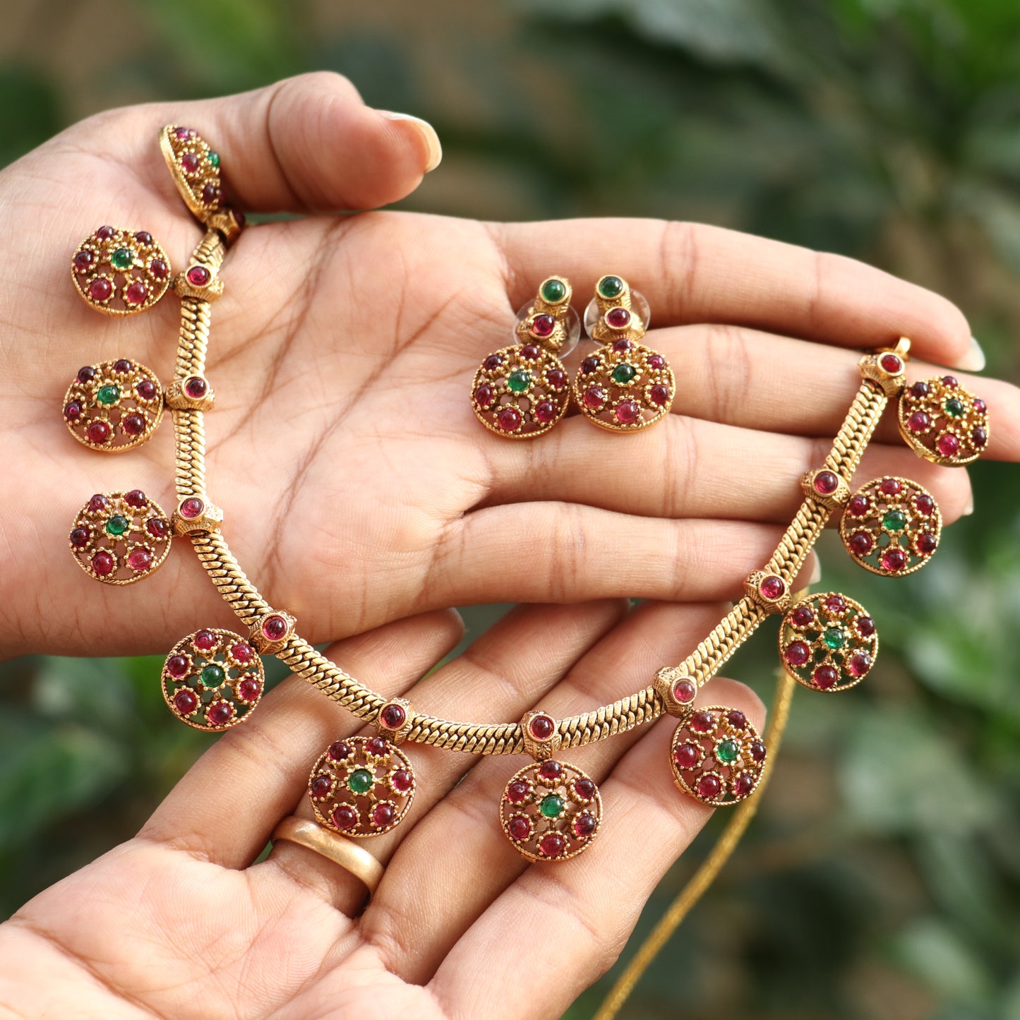 Kemp Stones Chain Necklace