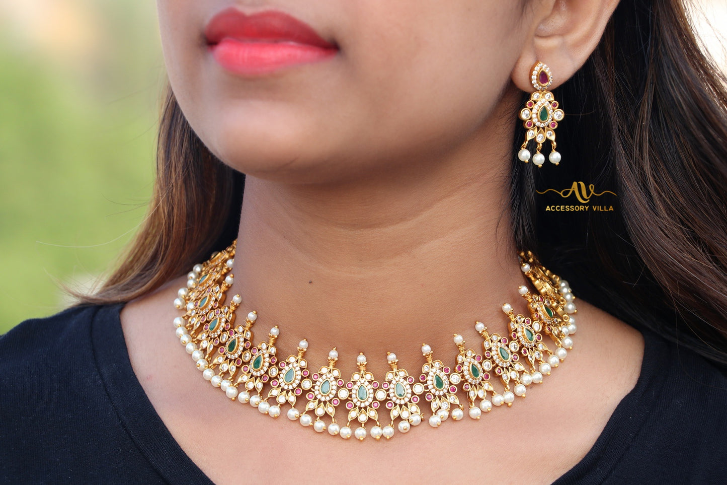 Grand Gold-Plated Mango-Shaped Choker