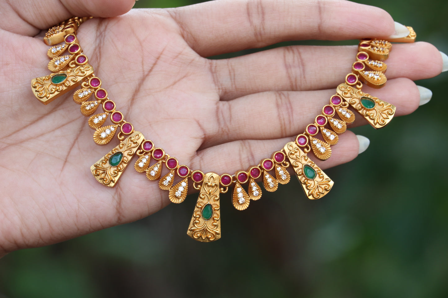 Traditional Drop Necklace Set