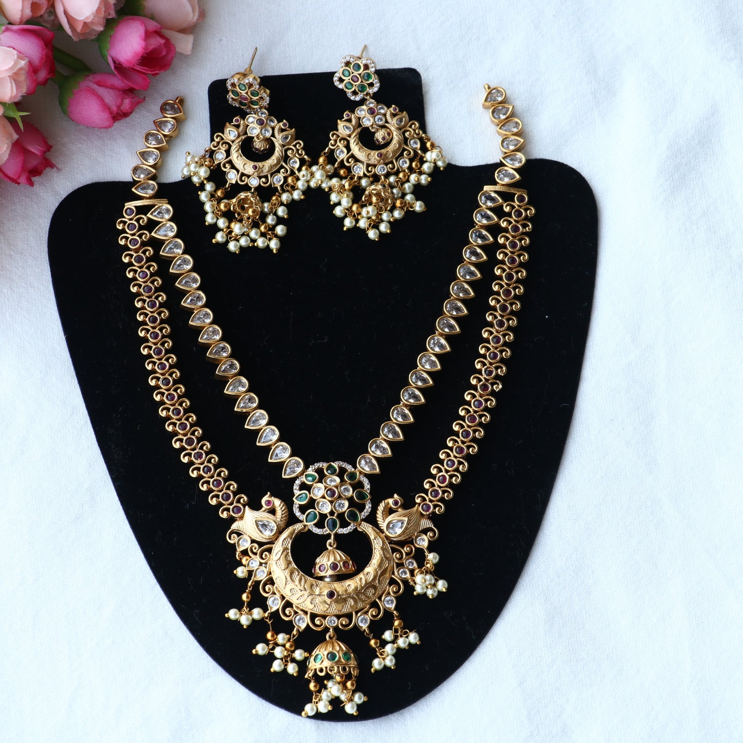 Nabhanyu Layer Necklace