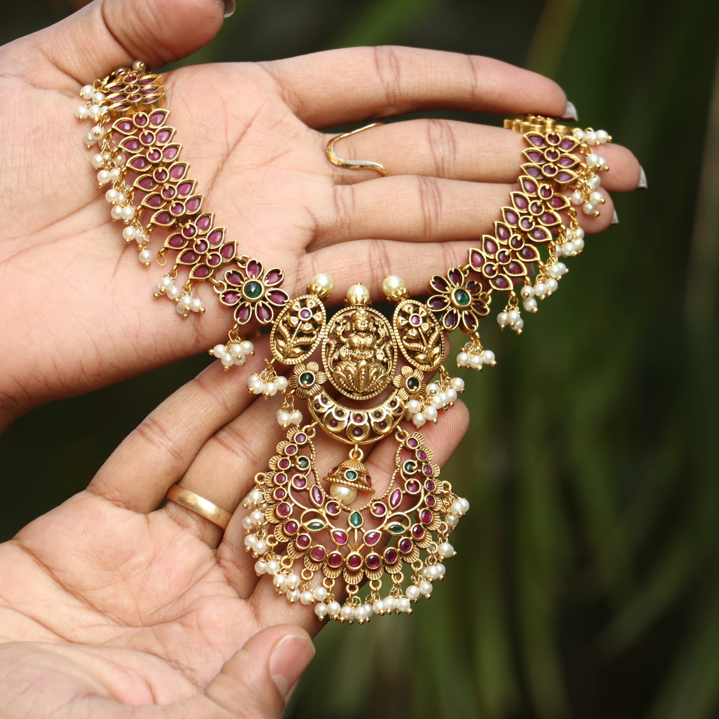 Utsav Lakshmiji Necklace Set