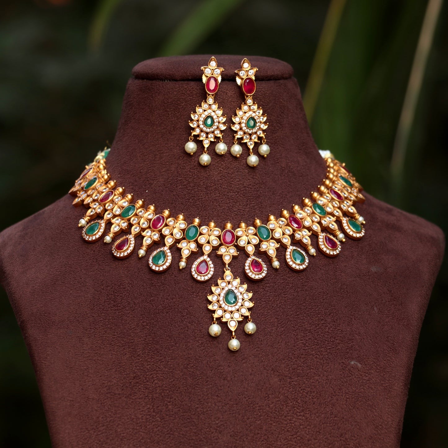 Elegant Tear Drop Necklace