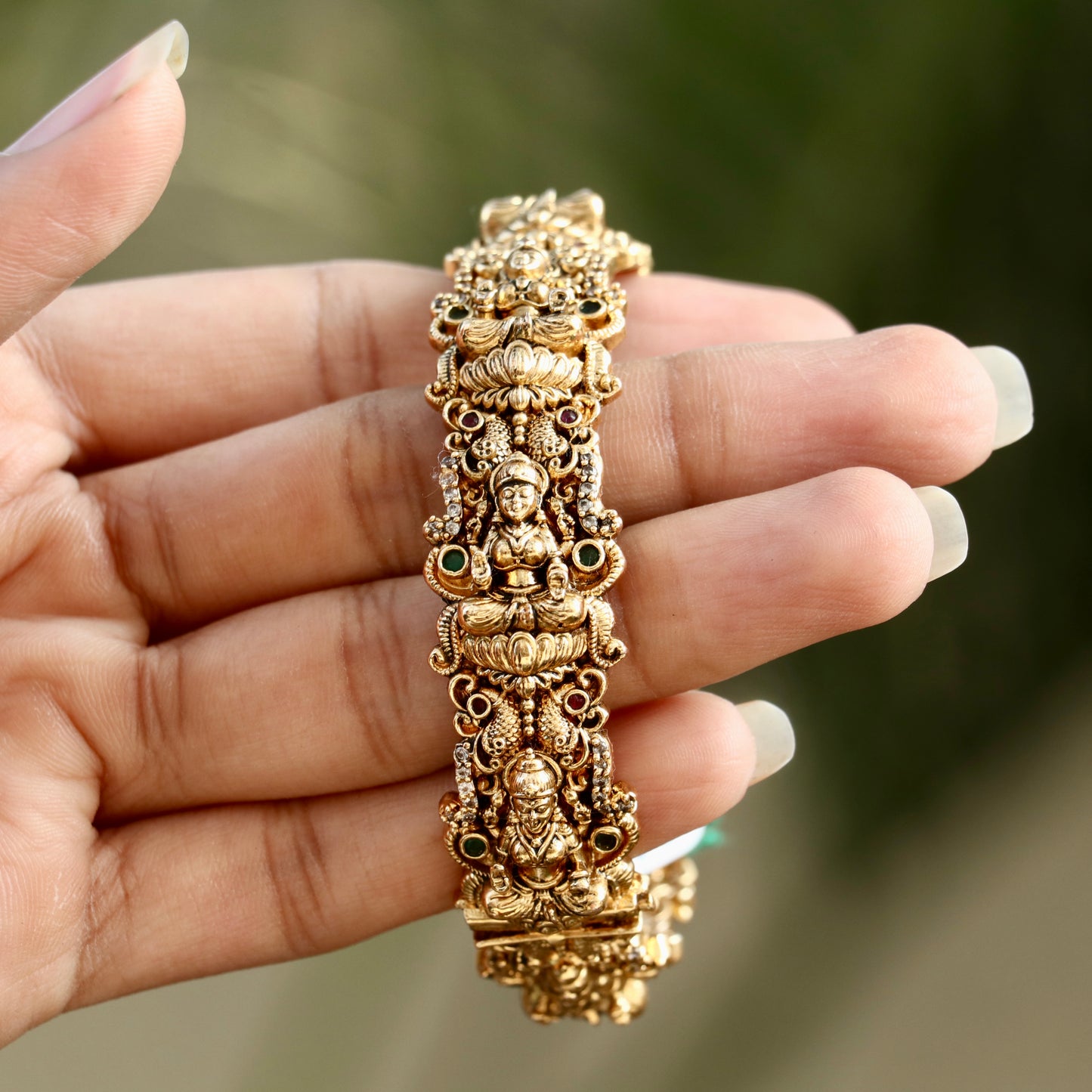 Dhanishka AD Bangles