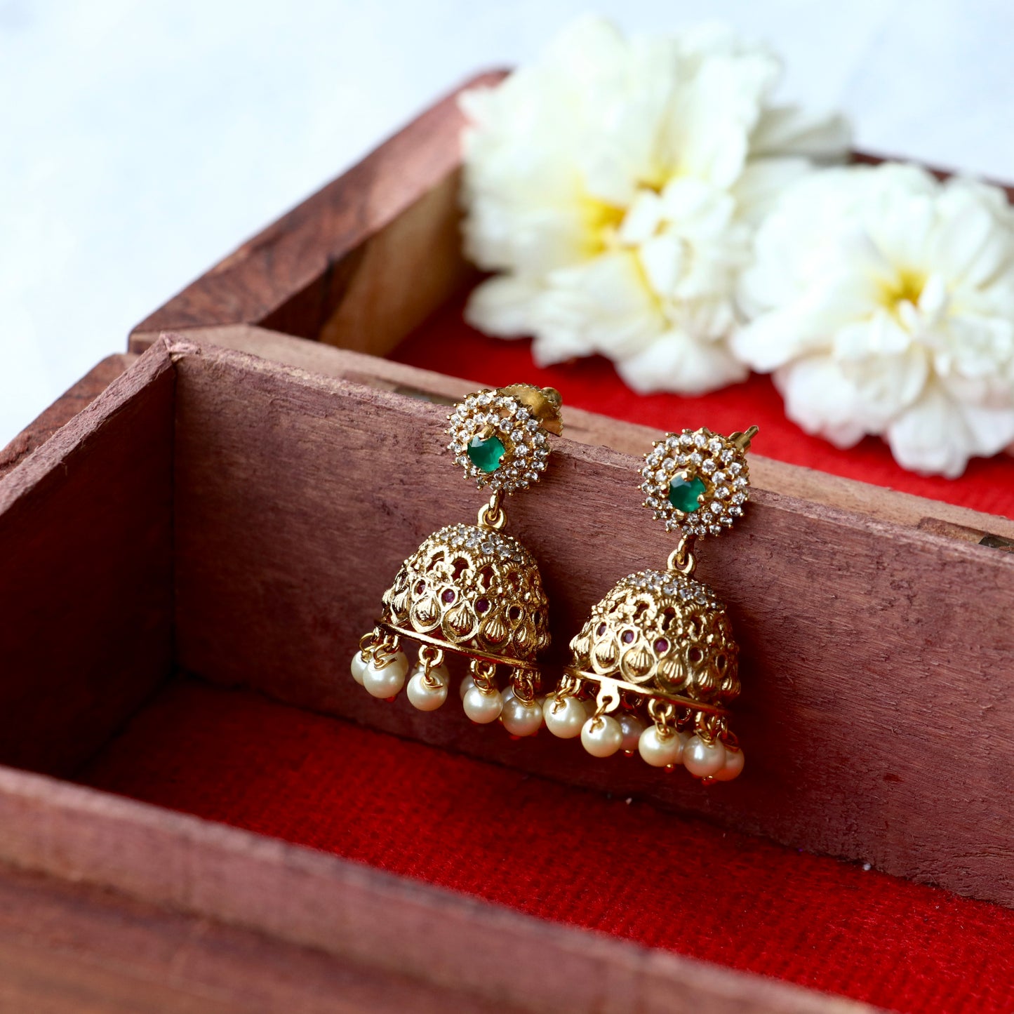 Sakhi Small Jhumkis