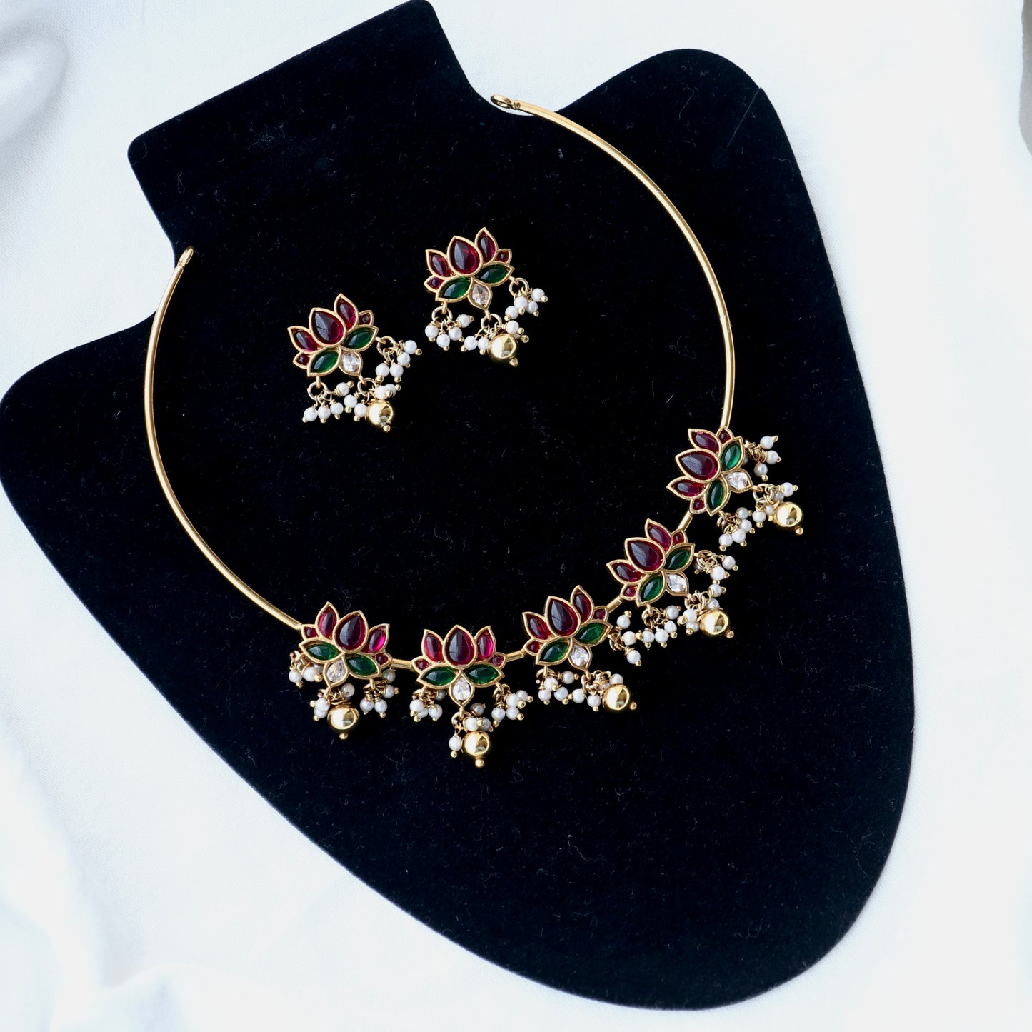 Lotus Hasli Neckalce Set