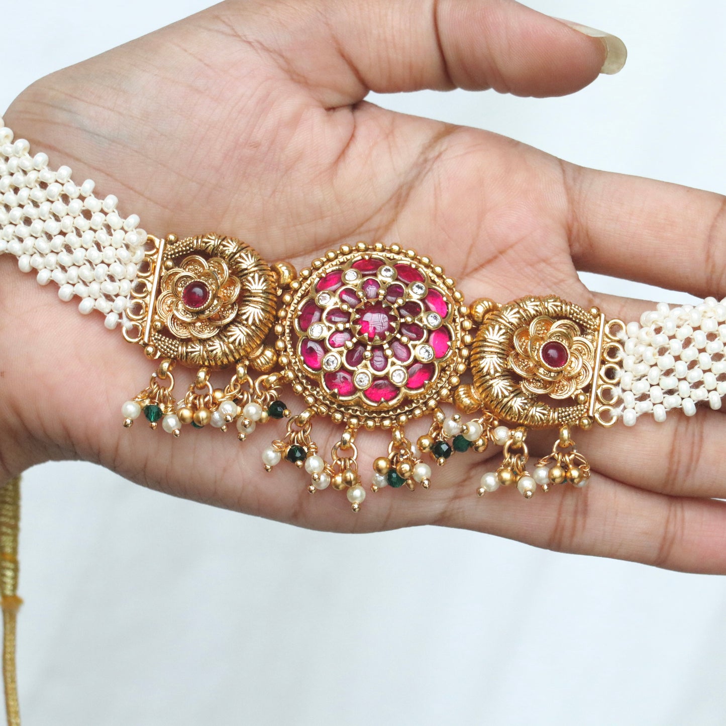 Rajawadi Kemp Moti Choker Set