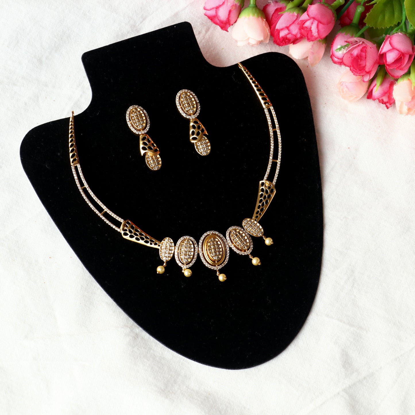 Oval Penadnt AD Necklace Set