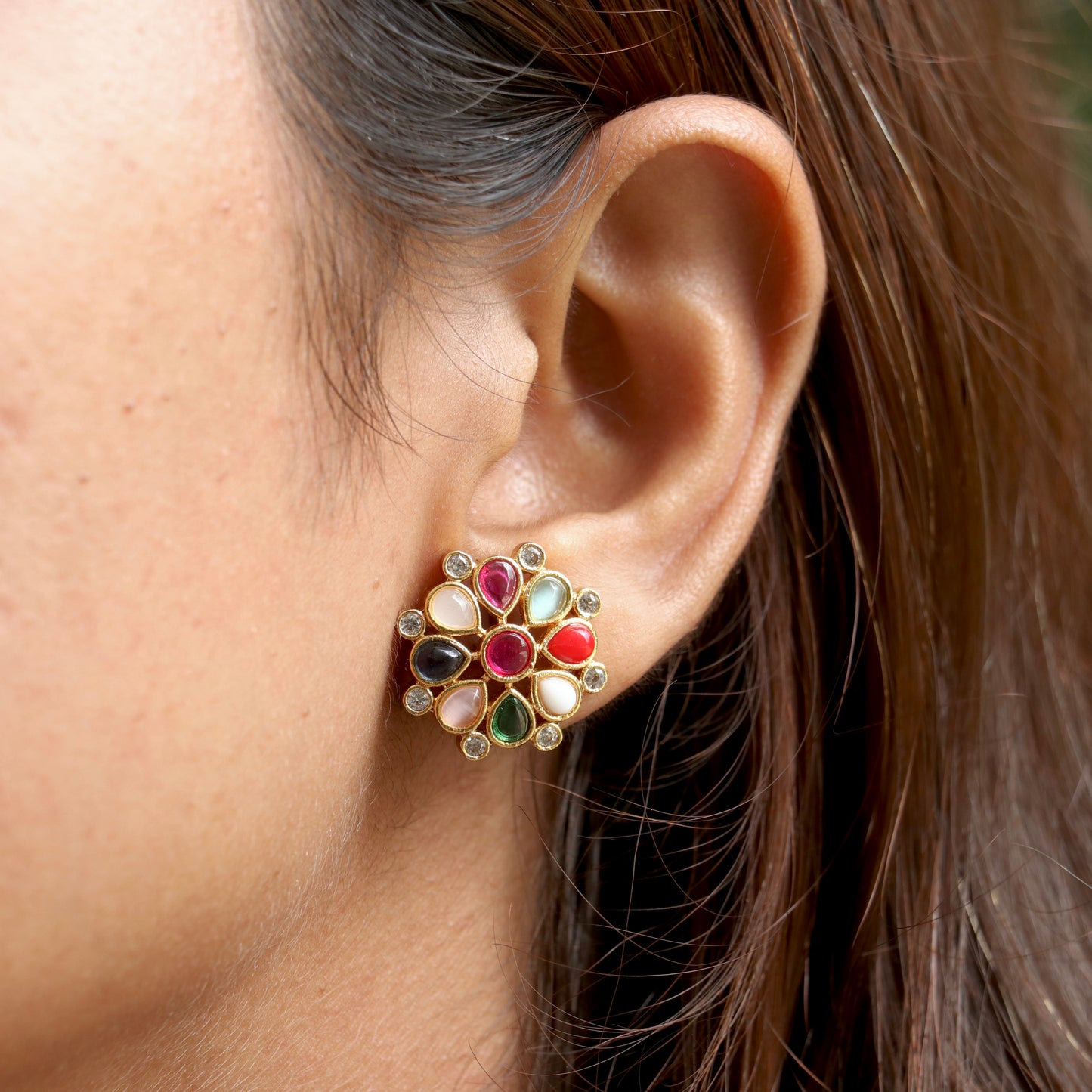 Viha Navarathna Studs