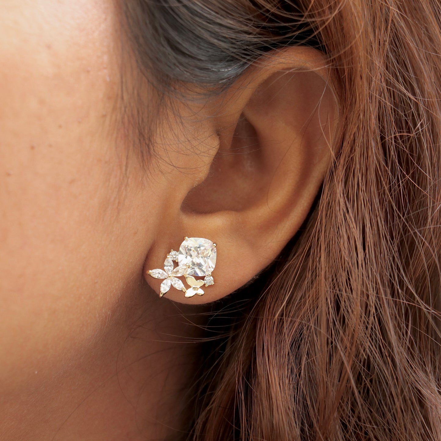 Affinity Alluring Floral CZ Stoned Stud Earrings