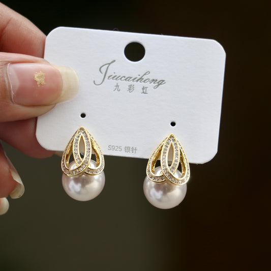 Gold Plated High Lustre Party Wear Pearl Earrings