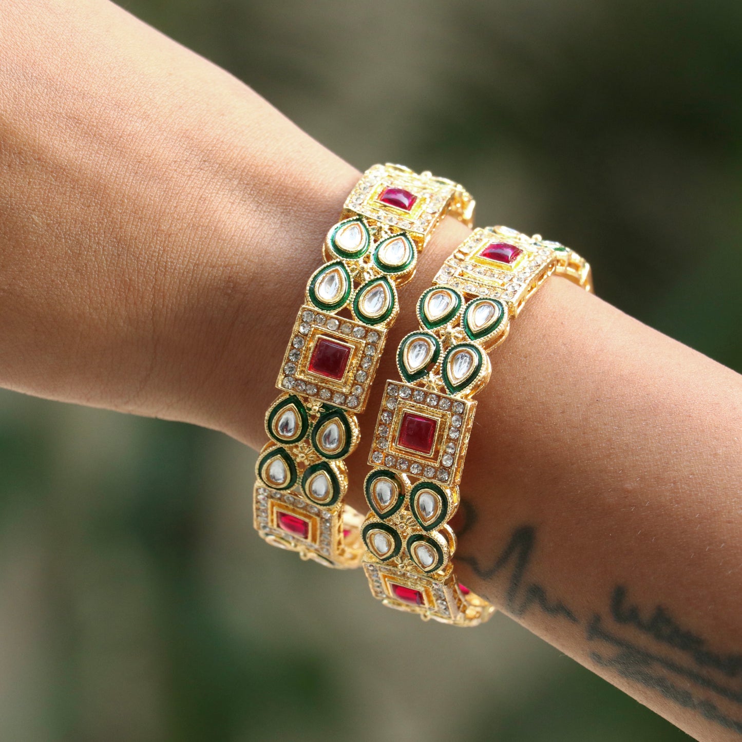 Panap Kundan Ad Stone Bangles