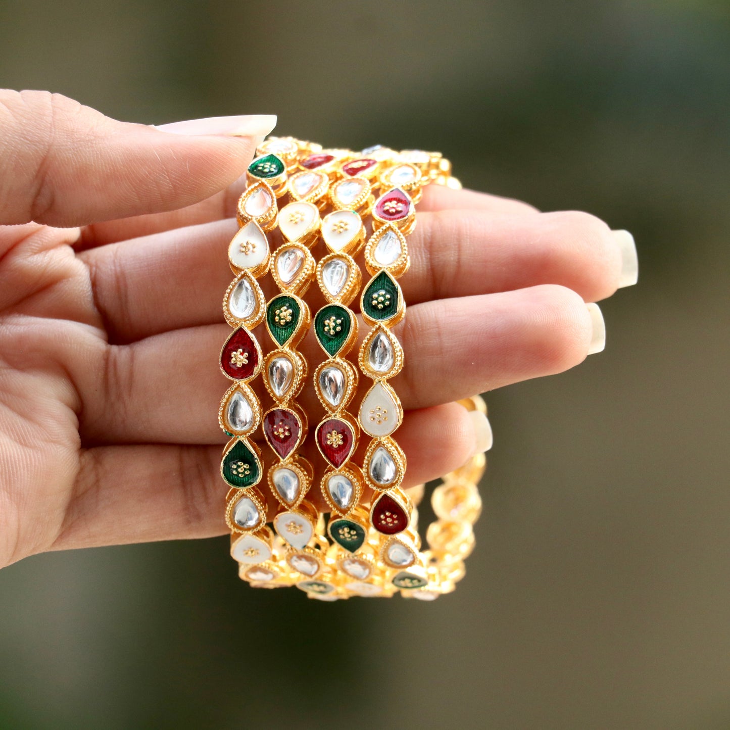 Sagar Kundan Ad Stone Bangles