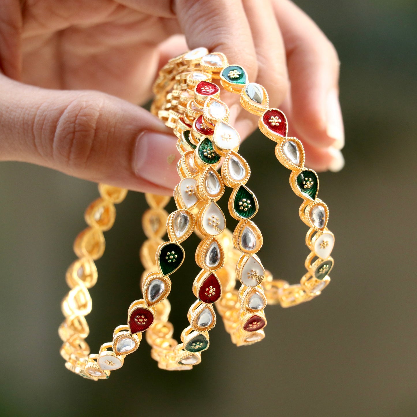 Sagar Kundan Ad Stone Bangles