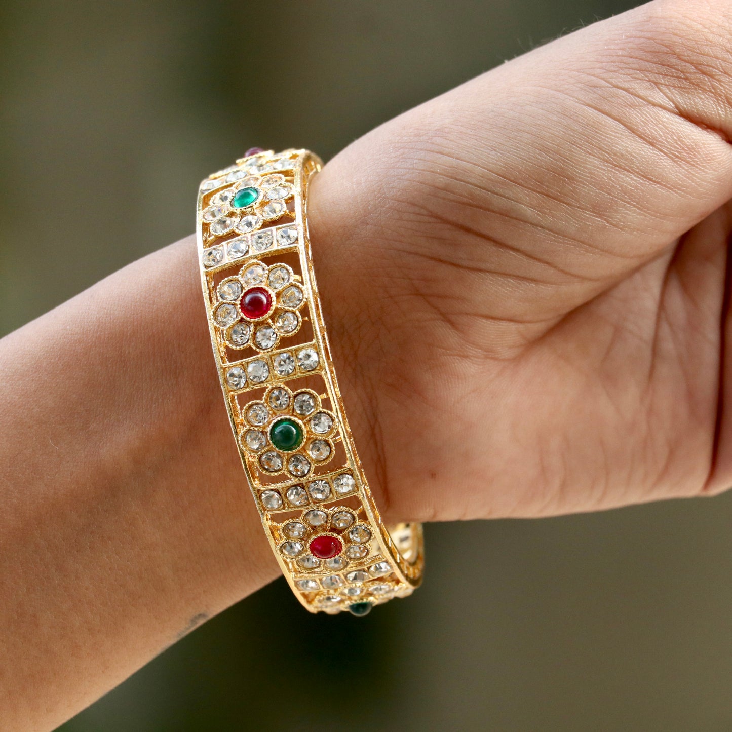 Shajiya Ad Stone Bangles