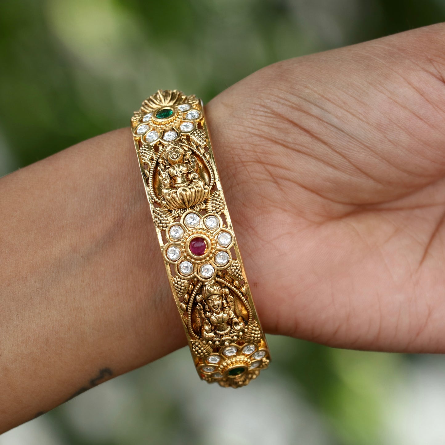 Utsav Gold Finish Bangles