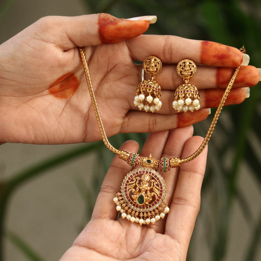 Sajni Lakshmi Pendant Necklace