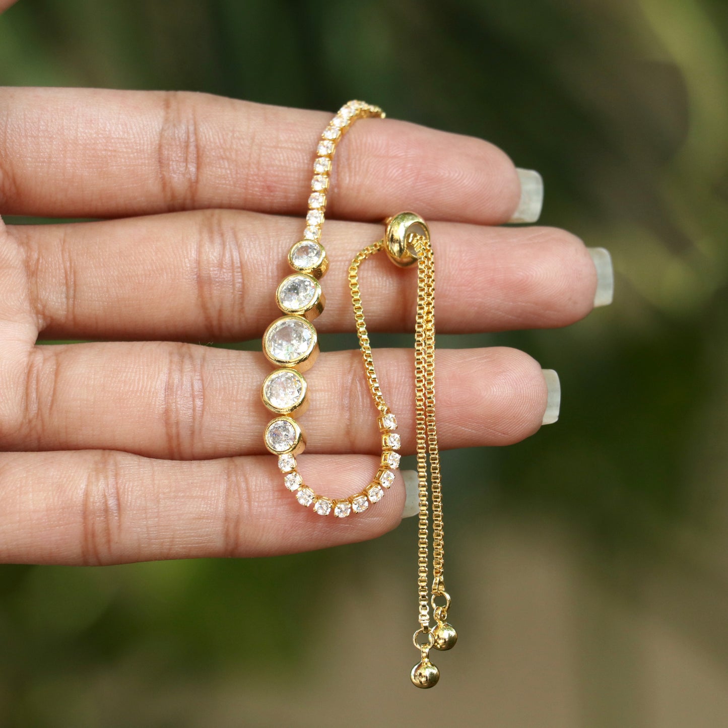 White Stone DewDrop Shine Bracelet