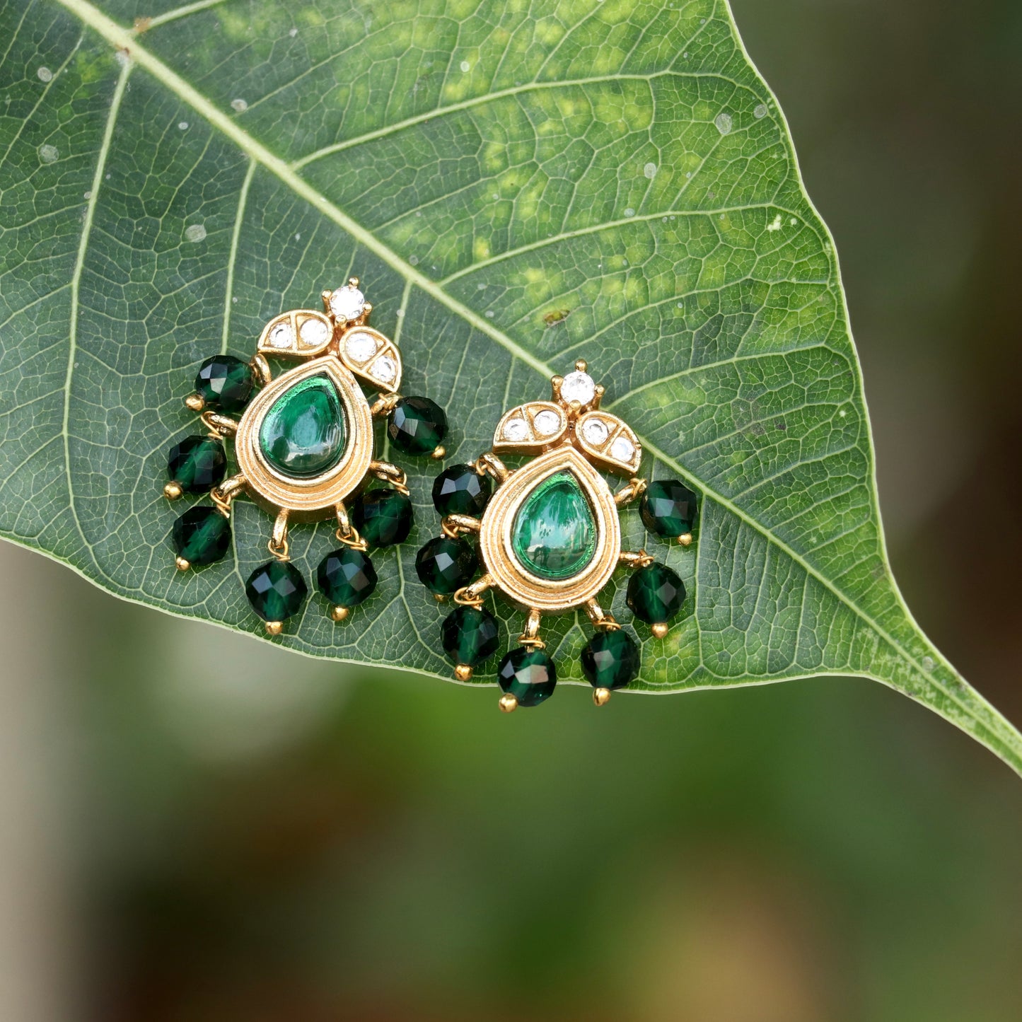 Rudrakshi Studs