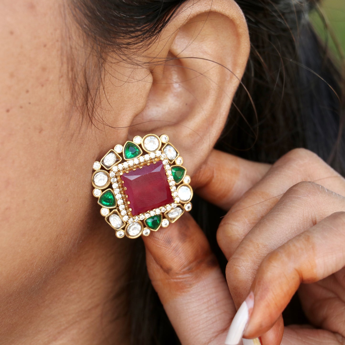 Nilla Kani Studs