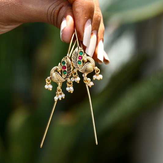 AD Thilaka Kodi Earcuff