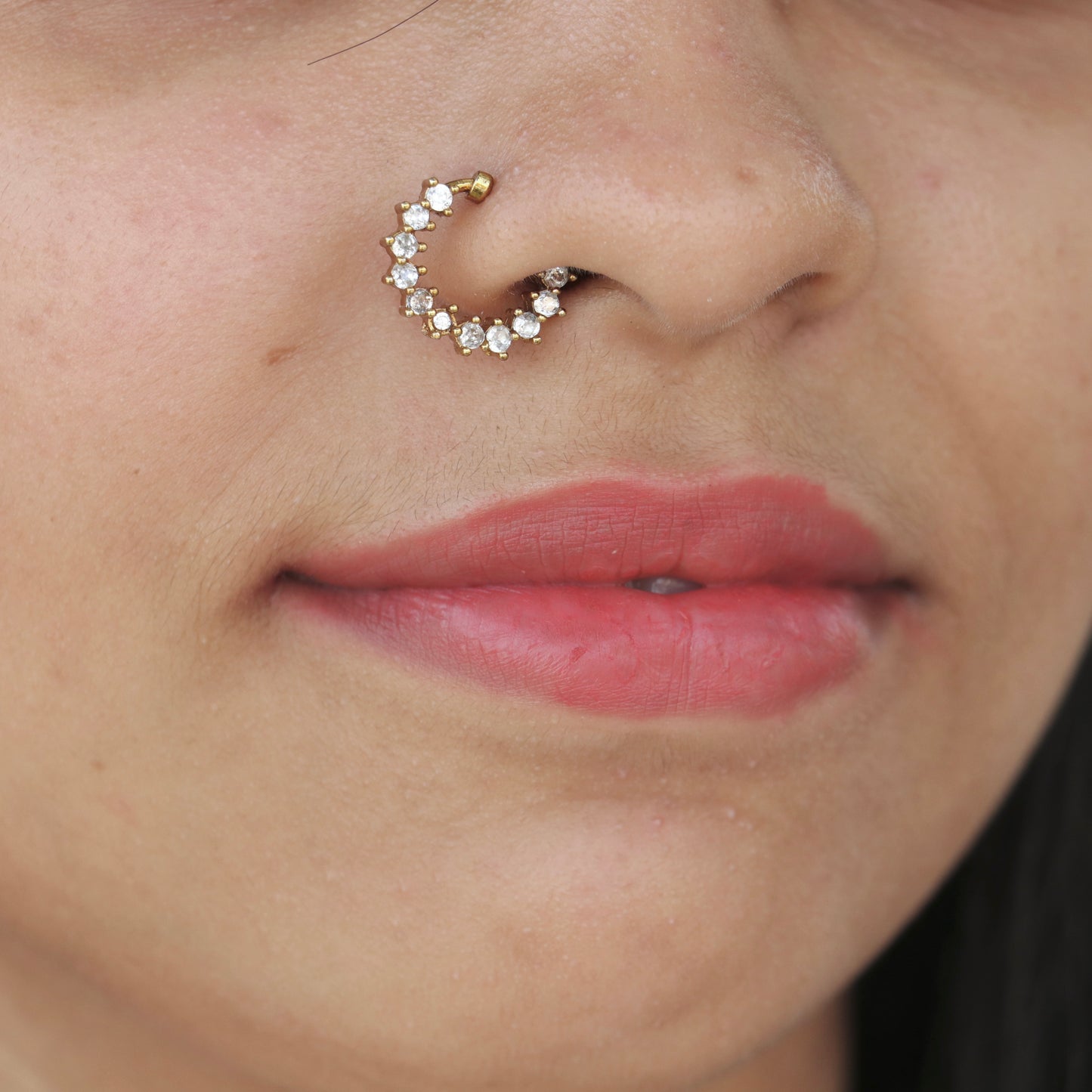 Simple White Stone Light Weight Nose Ring