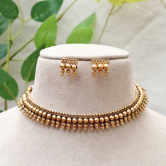 Ishita Antique Gold Necklace Set