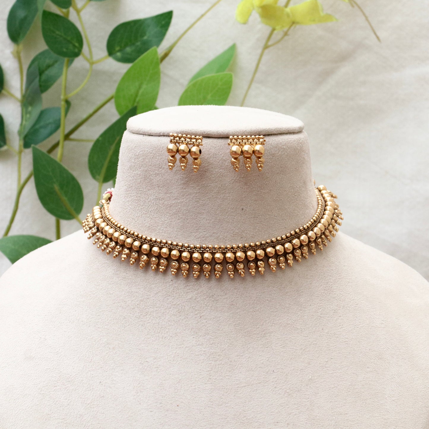 Ishita Antique Gold Necklace Set