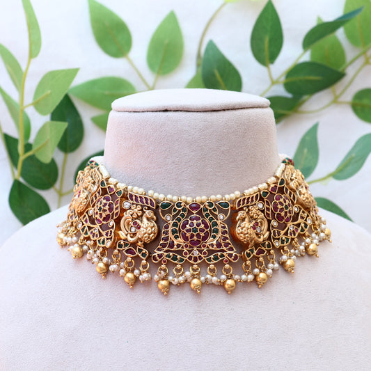 Bridal Choker Set Studded With White & Gold Pearls