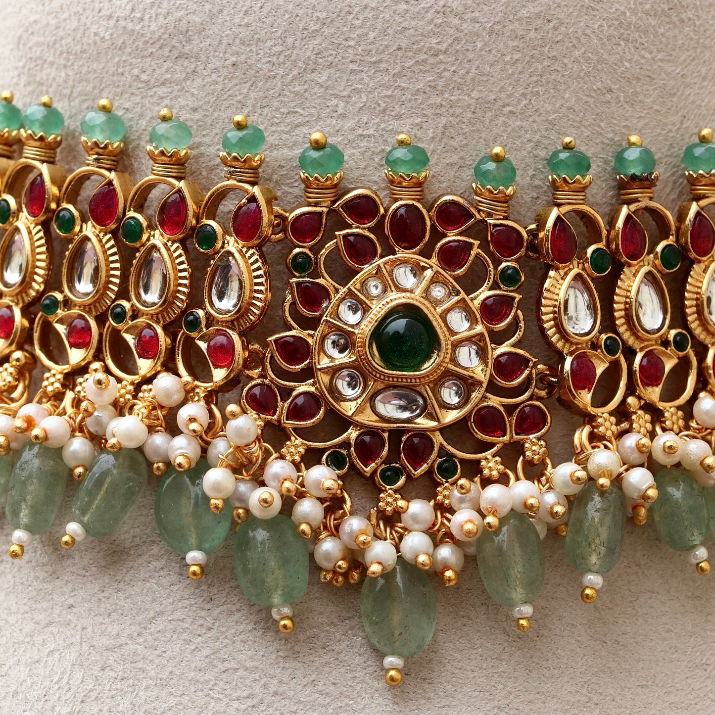 Bridan Kemp & Kundan Stone Choker Set
