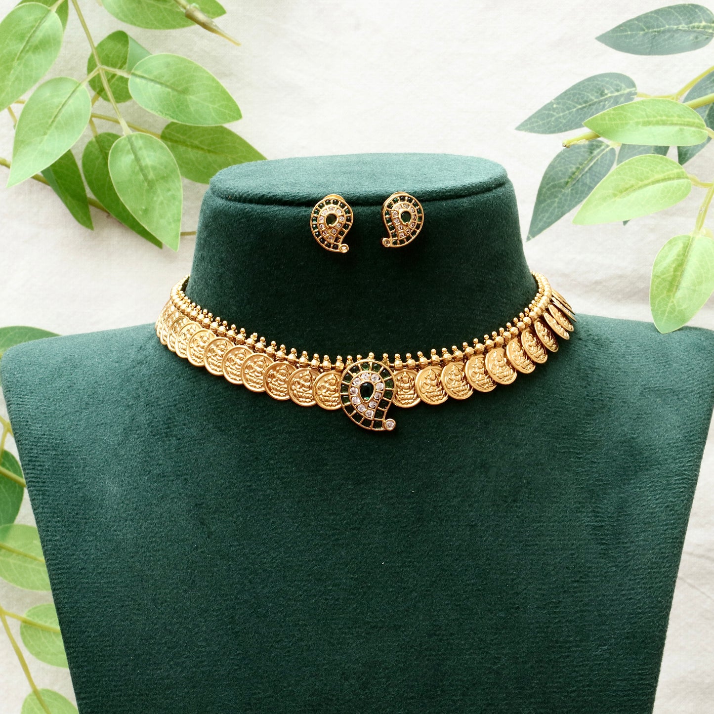 Kasulaperu Necklace