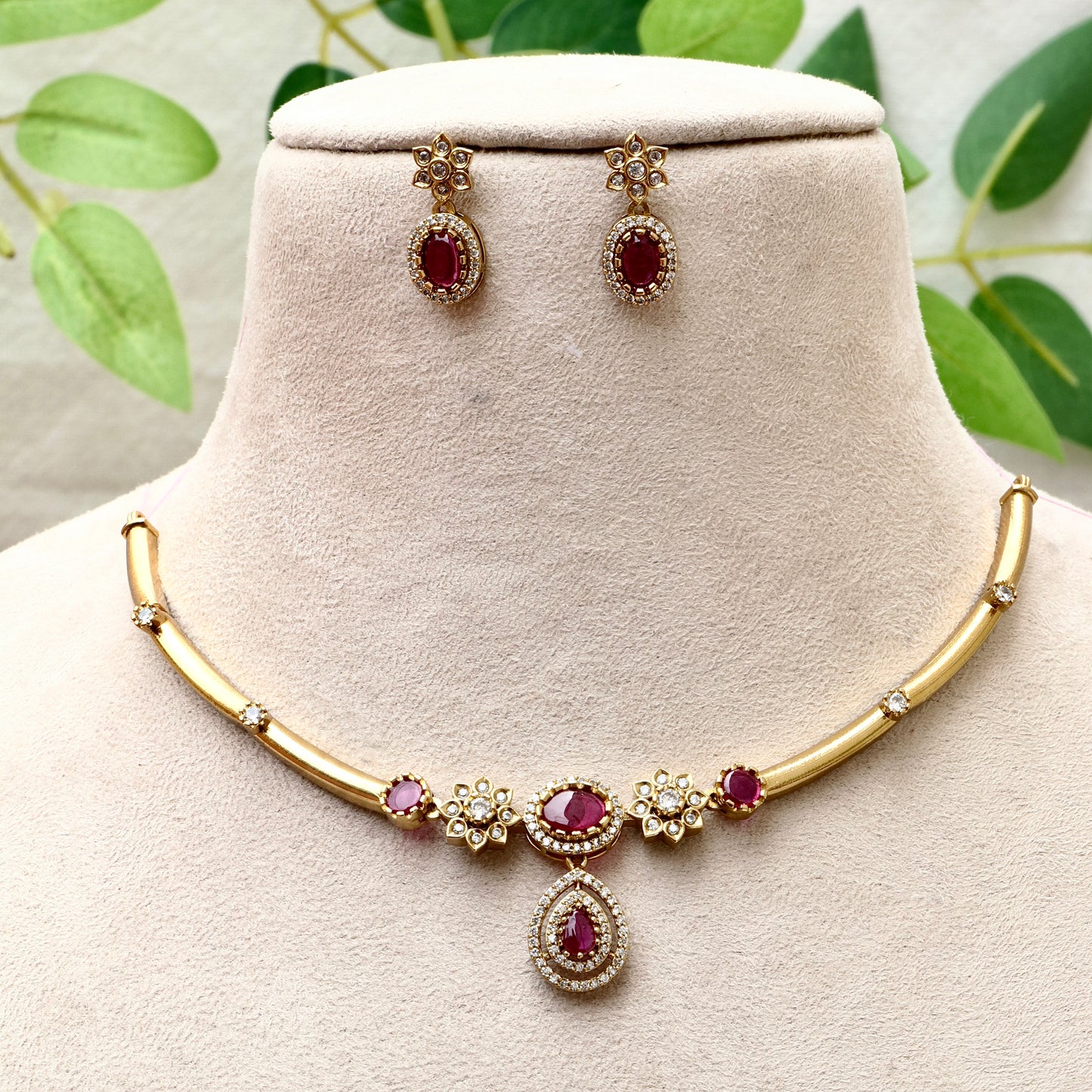 Hasli Necklace