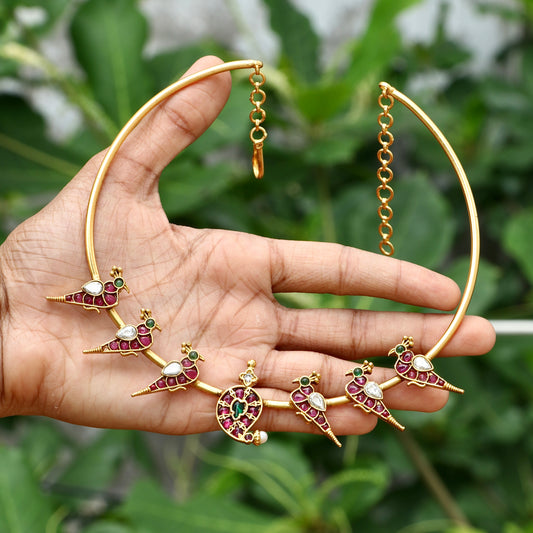 Bird Stone Hasli Necklace