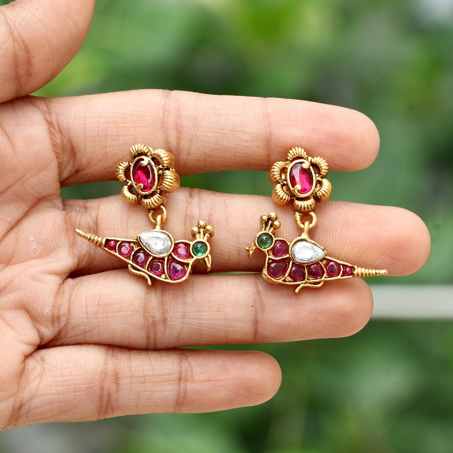 Bird Stone Hasli Necklace