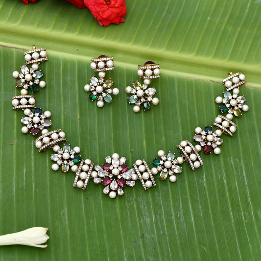 Stone Pearl Necklace