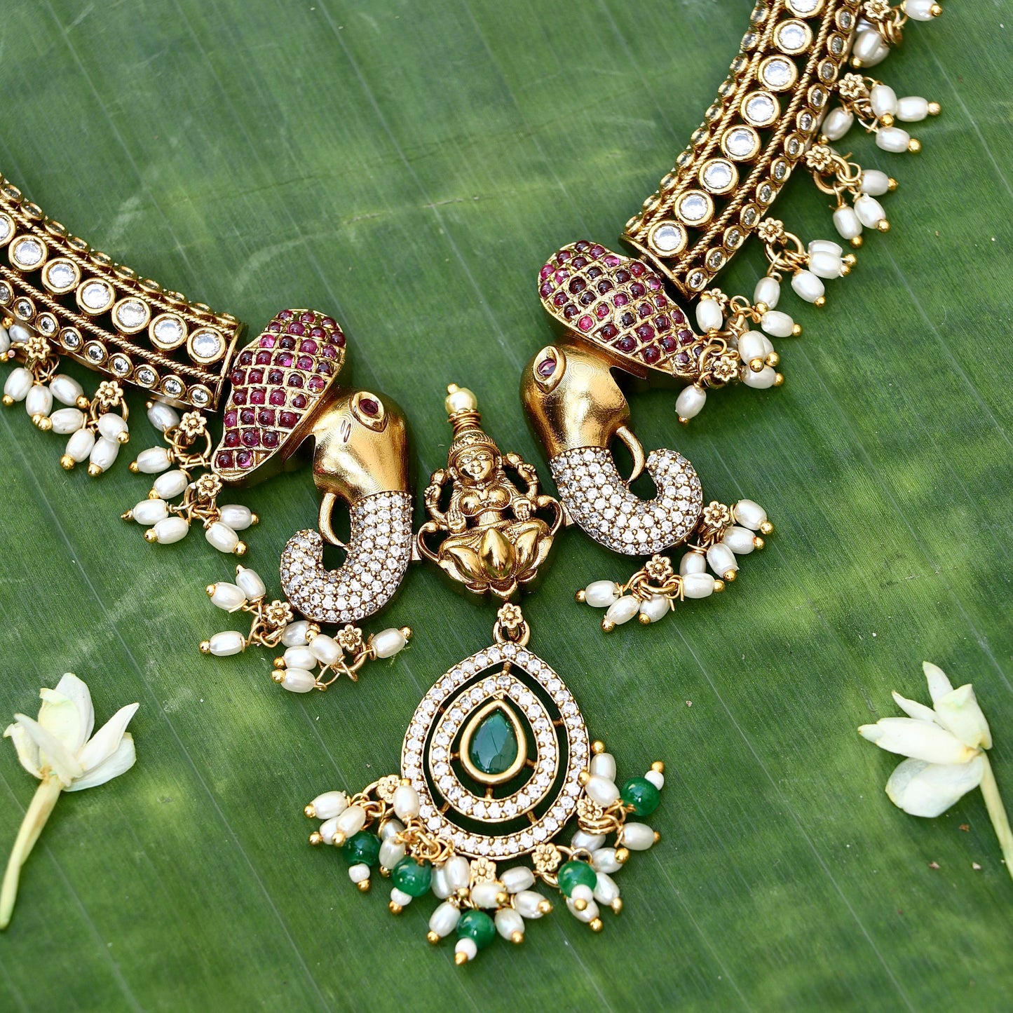 Kante Necklace