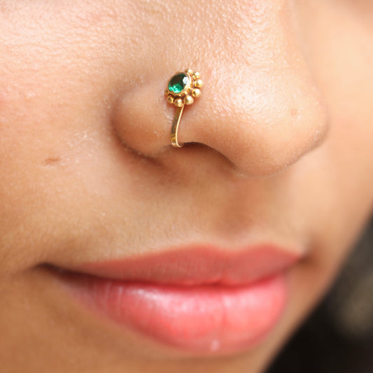 Emerald Nose Pin