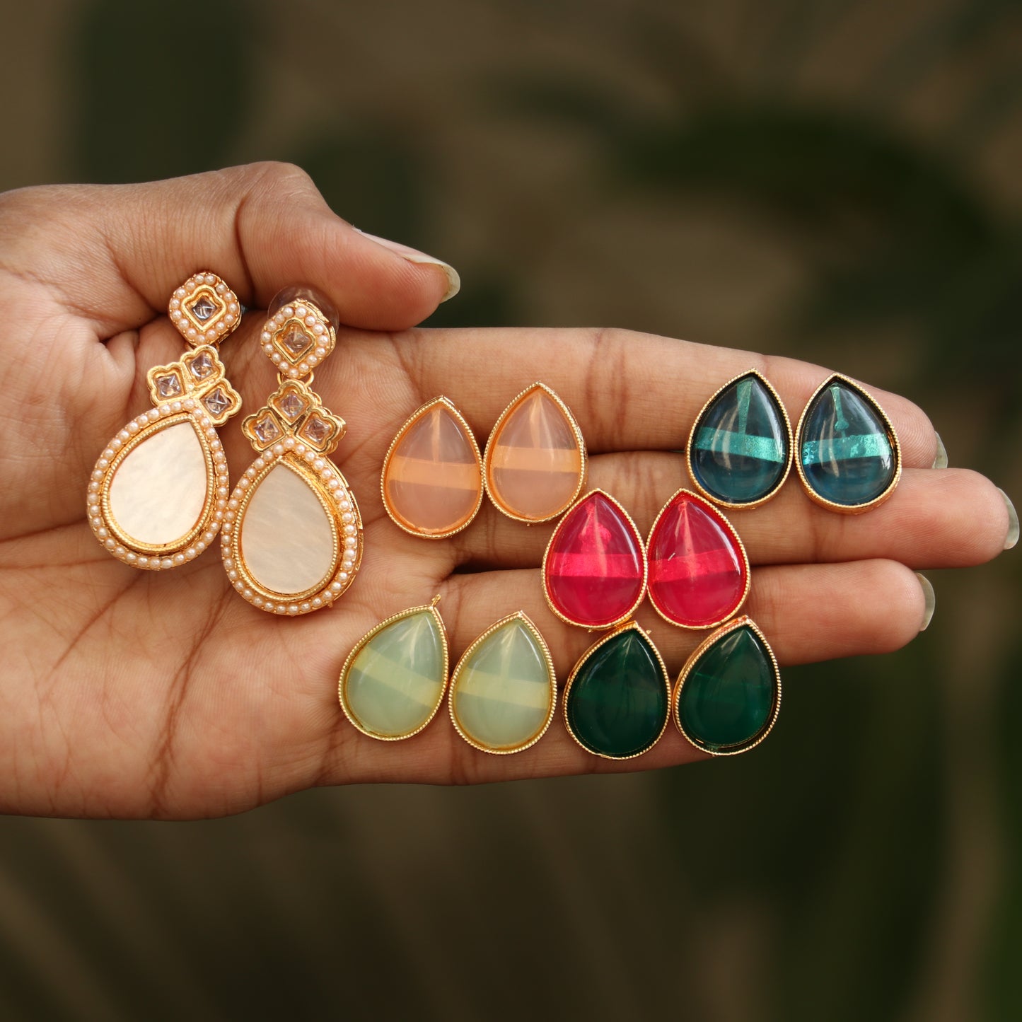 Interchangeable Earrings - Total 6 Colors