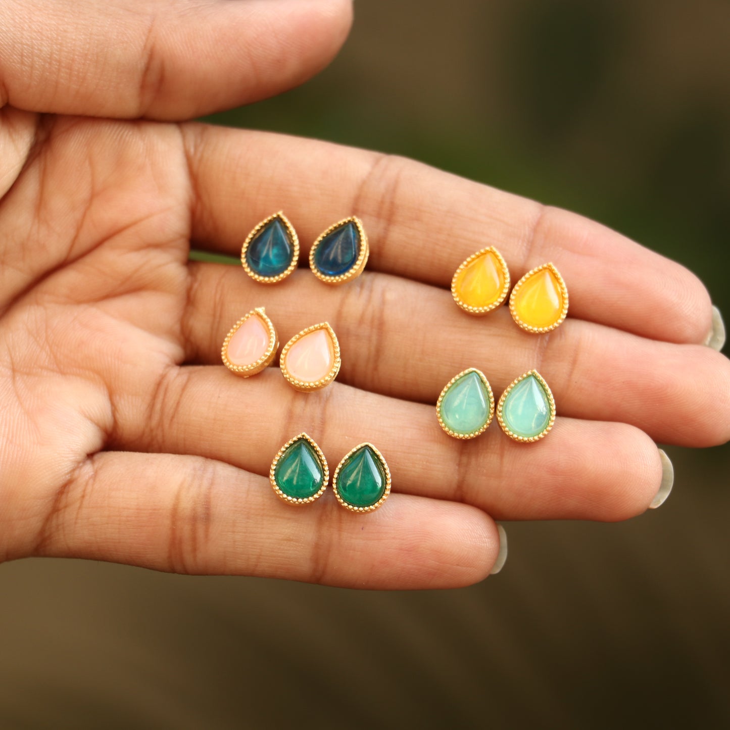 Interchangeable Earrings - Total 6 Colors