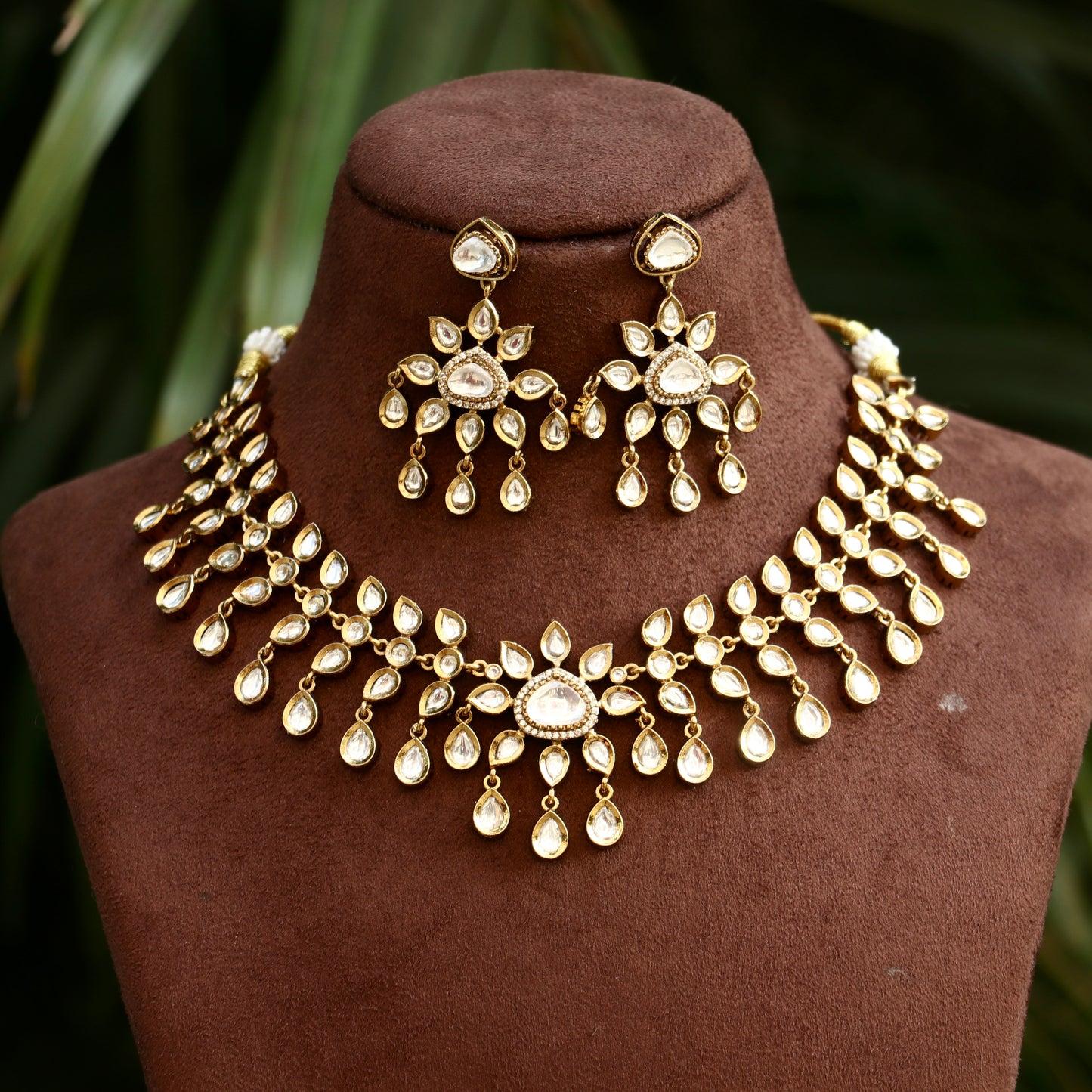 Kundan Choker